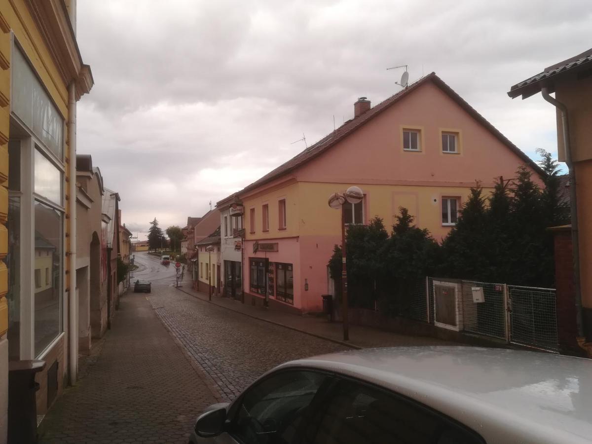 Apartmany Pod Baruncinou Skolou Ceska Skalice Luaran gambar
